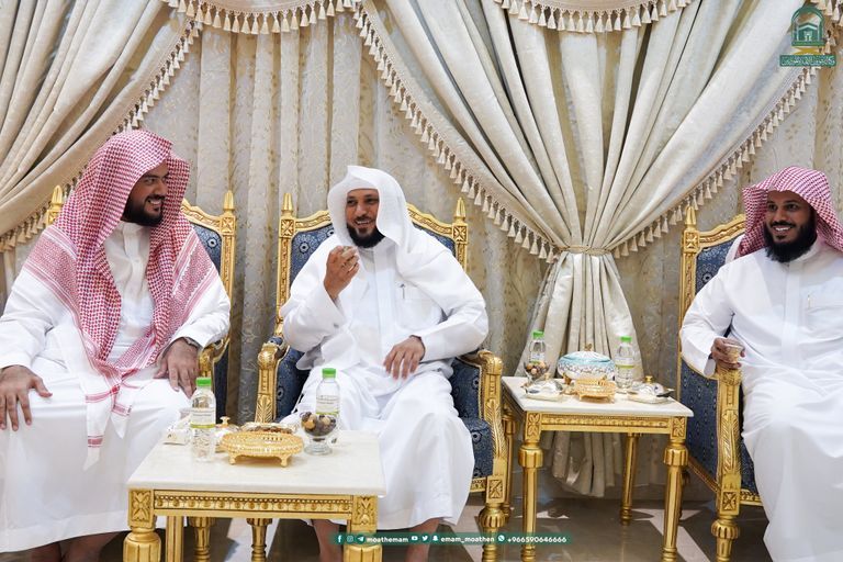 الشيخان عبدالرحمن السديس وماهر المعيقلي