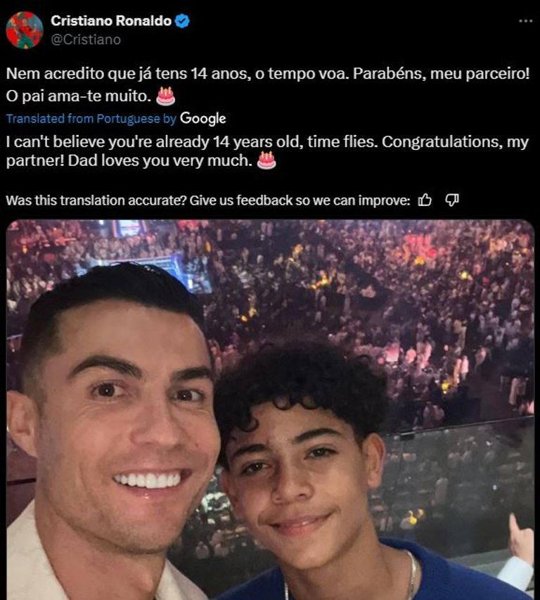 تهنئة رونالدو لنجله كريستيانو رونالدو ونجله جونيور