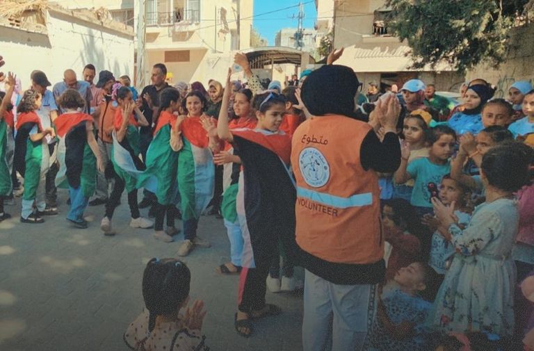 متطوعو "الفارس الشهم 3" في غزة