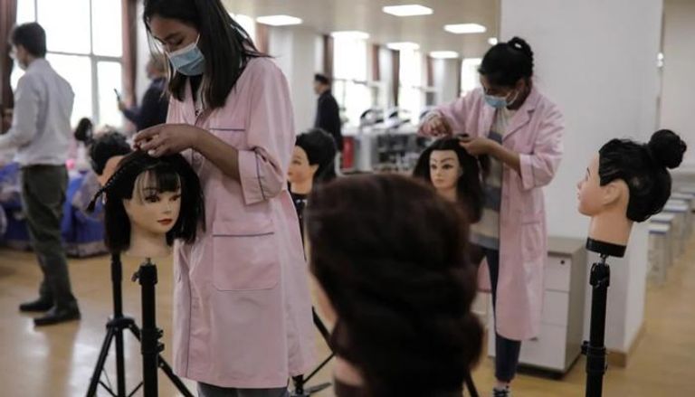 تصفيف الشعر المستعار في الصين والوارد من كوريا الشمالية