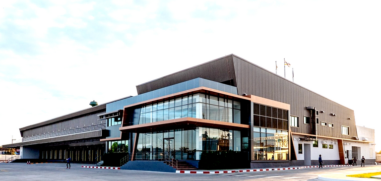 سلسلة CP All سلسلة متاجر seven - eleven