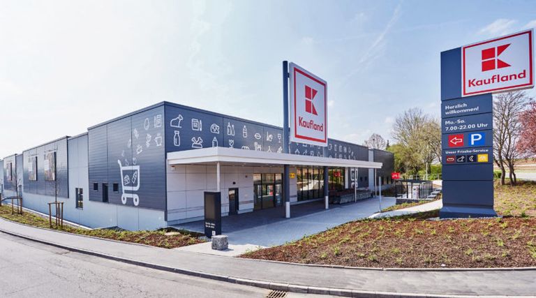 متاجر تابعة لـ سلسلة Schwarz Group سلسلة متاجر seven - eleven