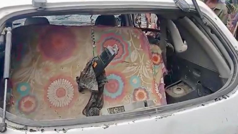 السيارة المستهدفة في هجوم القاعدة في أبين اليمنية