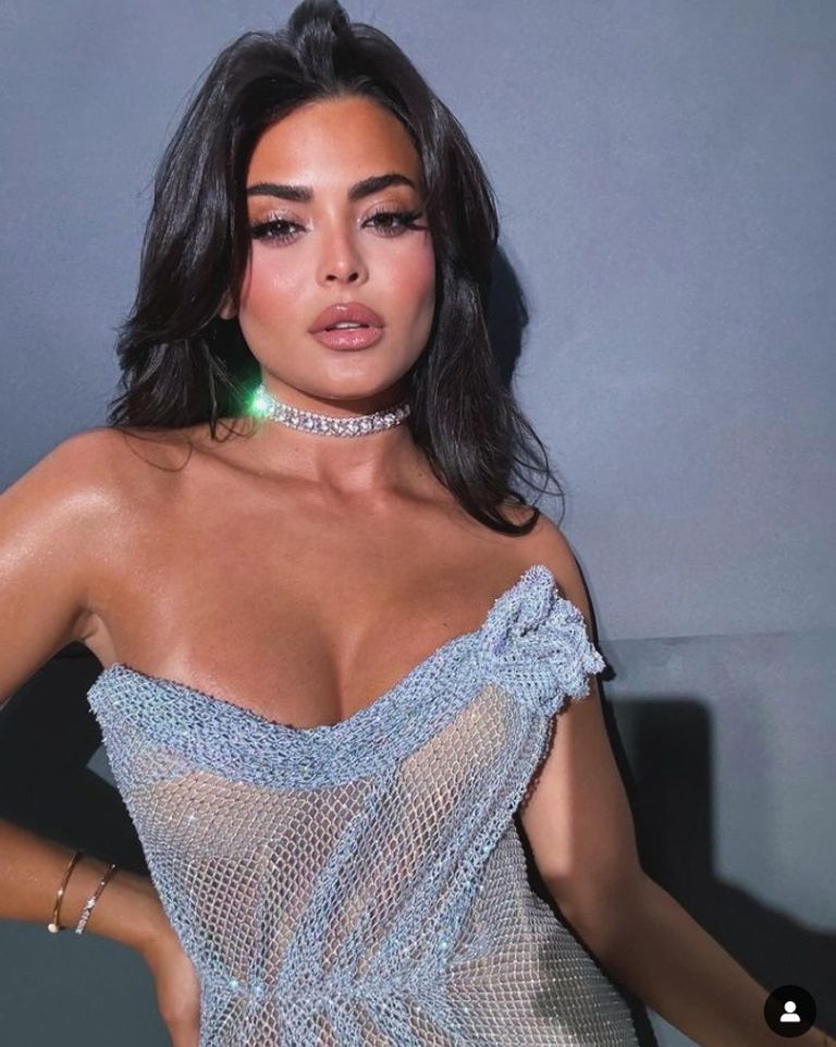 الفنانة أسماء جلال