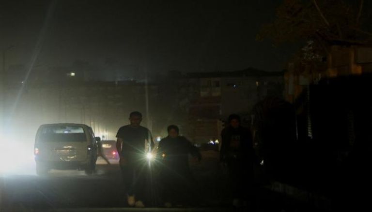 شوارع القاهرة أثناء انقطاع التيار الكهربائي - رويترز