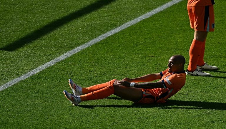 دونيل مالين هولندا تستقبل هدفا عكسيا أمام النمسا