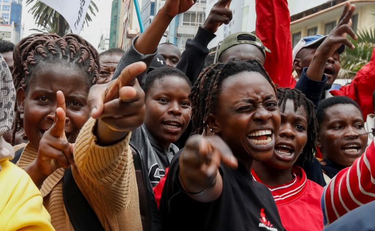 الشرطة تفرق متظاهرين في نيروبي بالغاز المسيل للدموع