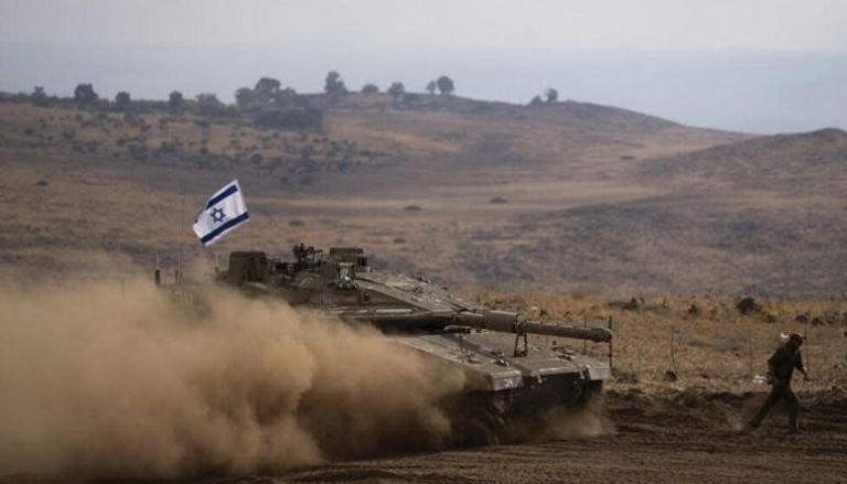 دبابات إسرائيلية على حدود لبنان