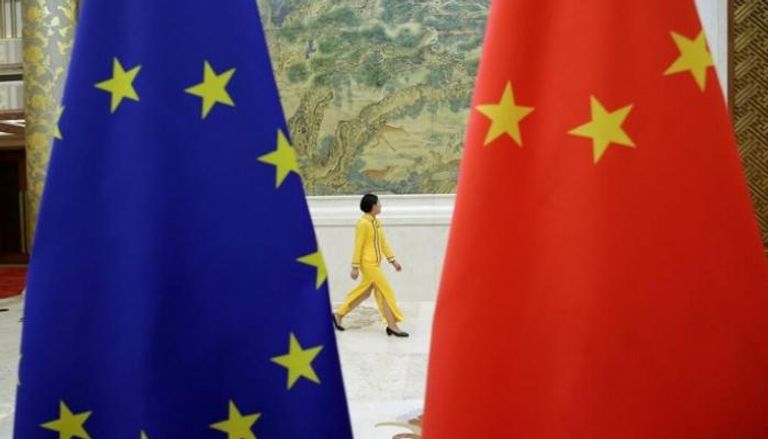 علما الصين والاتحاد الأوروبي - رويترز