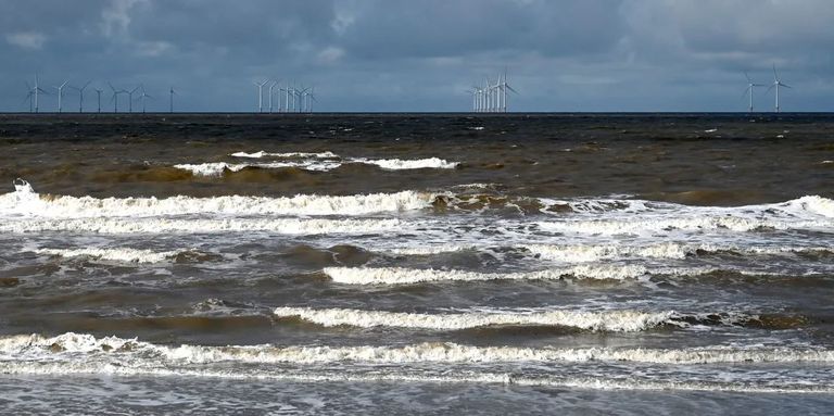 شبكات طاقة متجددة عابرة للبحار