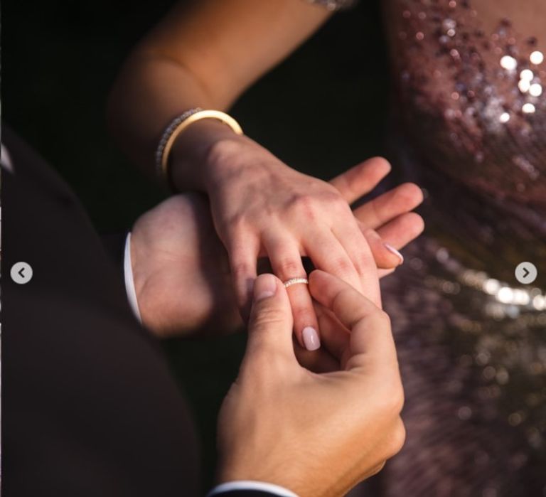 خطوبة دانا الحلاني