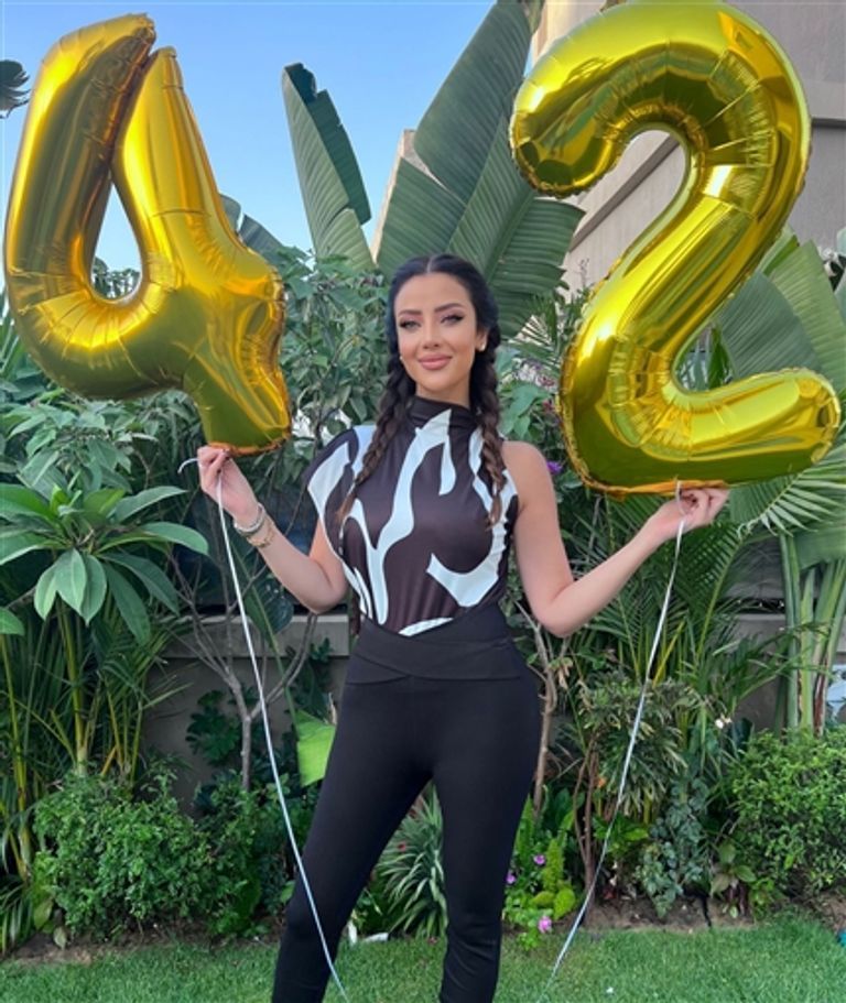 الإعلامية المصرية رضوى الشربيني