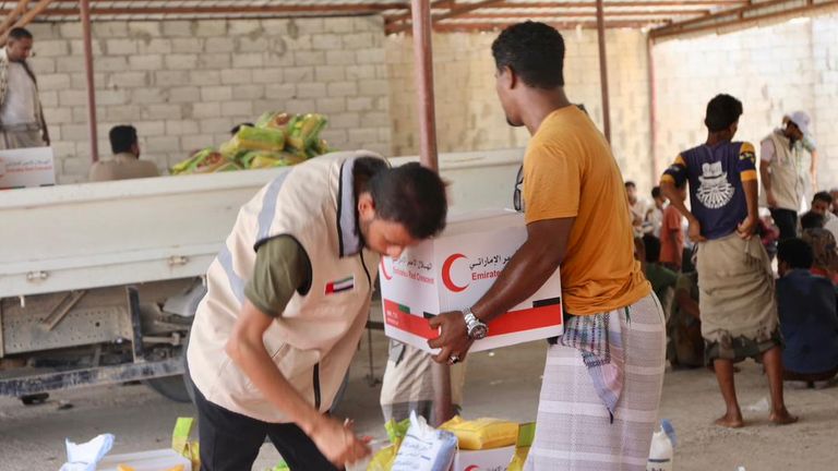 المساعدات الإماراتية إلى حضرموت