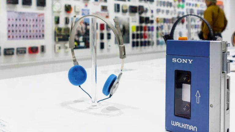 Walkman سماعات من نوع RCA أوائل السبعينيات