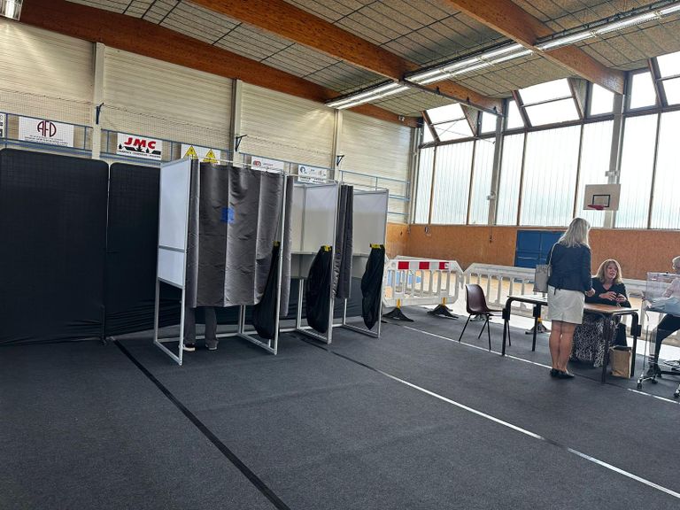 جانب من التصويت في الانتخابات الفرنسية