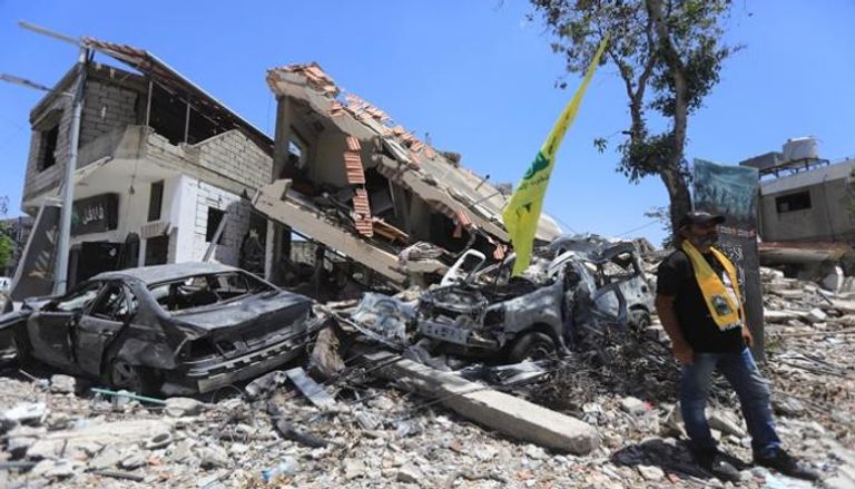 آثار القصف الإسرائيلي على قرية عيتا الشعب بجنوب لبنان