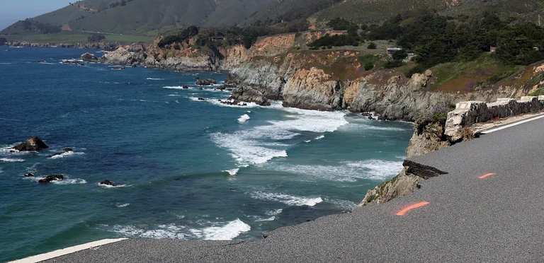 الطبيعة تعلن الحرب على أمريكا