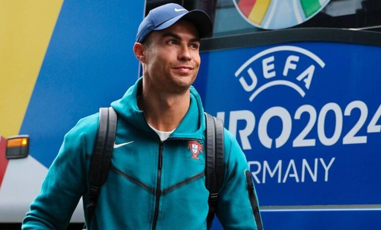 كريستيانو رونالدوكريستيانو رونالدو كريستيانو رونالدو قائد منتخب البرتغال