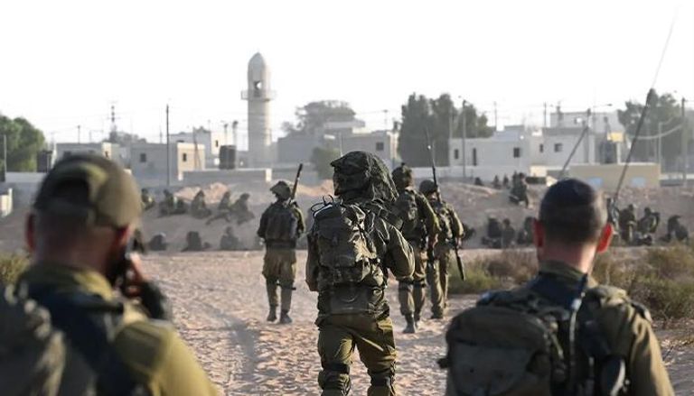 قوات إسرائيلية في قطاع غزة - رويترز