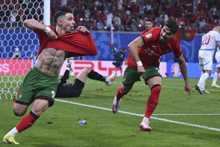 هدف كونسيساو لاعب منتخب البرتغال هدف جود بيلينغهام في الدقيقة الأخيرة