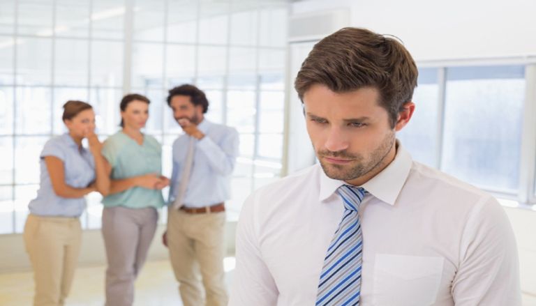 علامات تدل على كره زملاء العمل لك علامات تدل على كره زملاء العمل لك