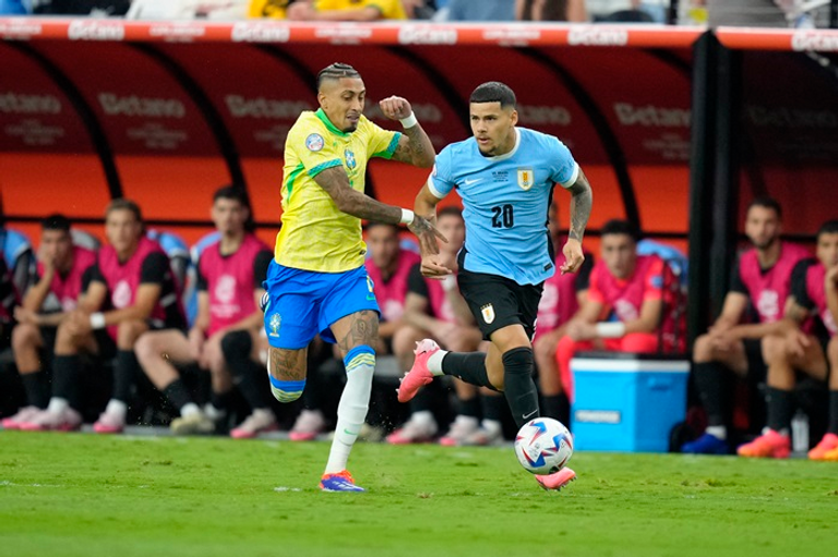 مباراة البرازيل وأوروغواي