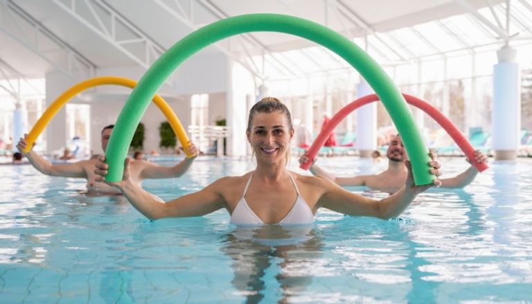 تمارين اللياقة المائية تمارين اللياقة المائية