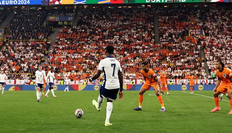 إنجلترا وهولندا صورة من لقاء هولندا وإنجلترا