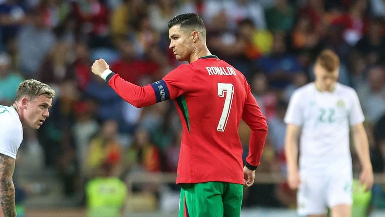كريستيانو رونالدو عادل الشاذلي مساعد مدرب منتخب جورجيا