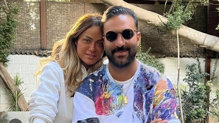 ميدو وزوجته يسرا الليثي