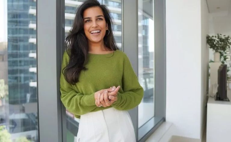 نيشا شاه Nischa Shah يوتيوب يخطف مشاهير خبراء المال من الشركات