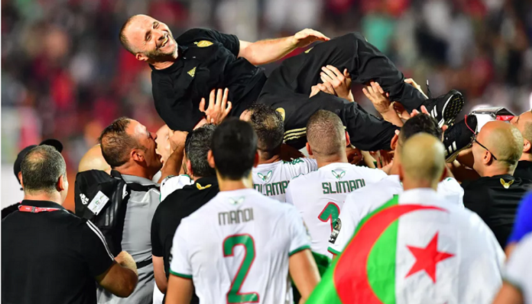 جمال بلماضي جمال بلماضي مدرب منتخب الجزائر السابق