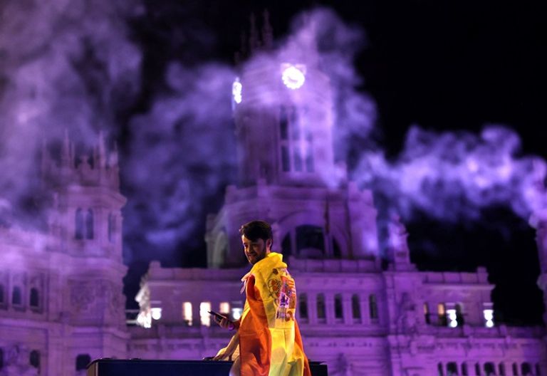 احتفالات جماهير إسبانيا احتفالات جماهير إسبانيا