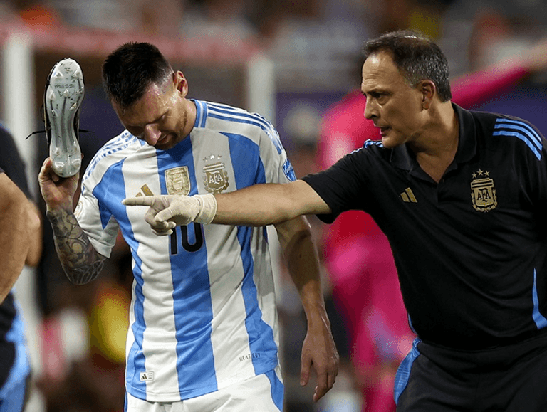 إصابة ميسي مباراة الأرجنتين وكولومبيا