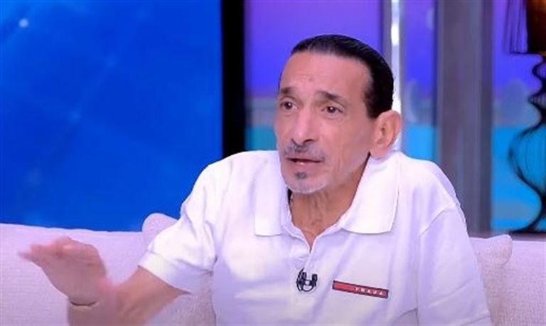 الفنان علاء عوض