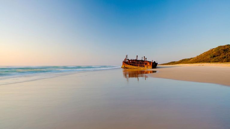 جزيرة فريزر، أستراليا أحد أخطر الجزر في العالم
