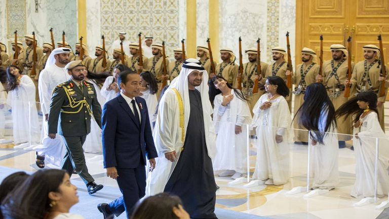 الشيخ محمد بن زايد آل نهيان والرئيس الإندونيسي
