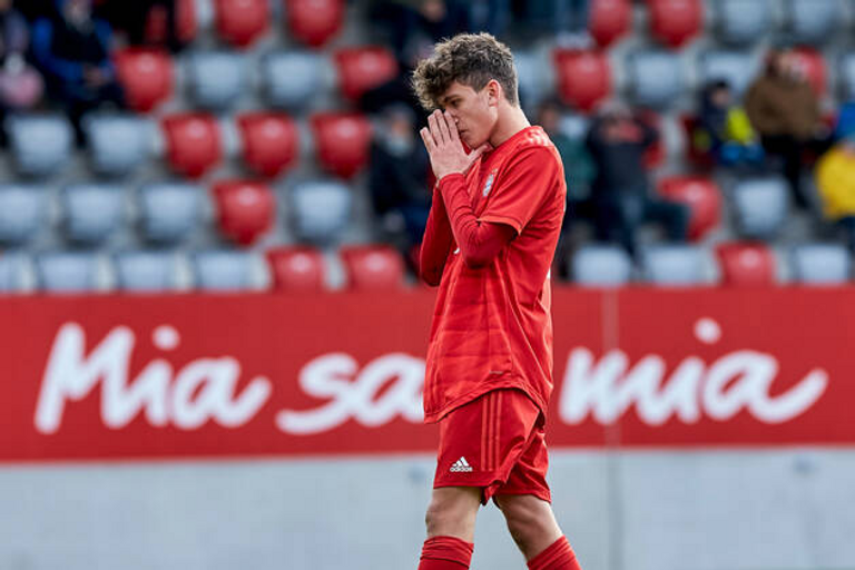 يونس آيت عامر منتخب الجزائر