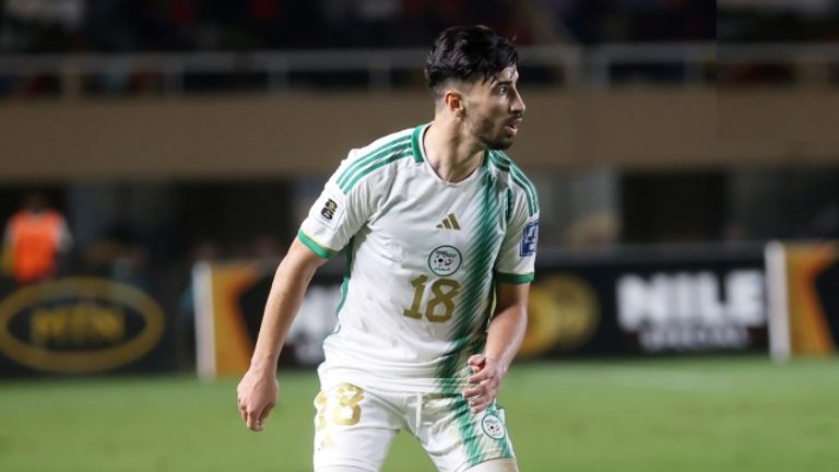 محمد الأمين عمورة رياض محرز، نجم منتخب الجزائر