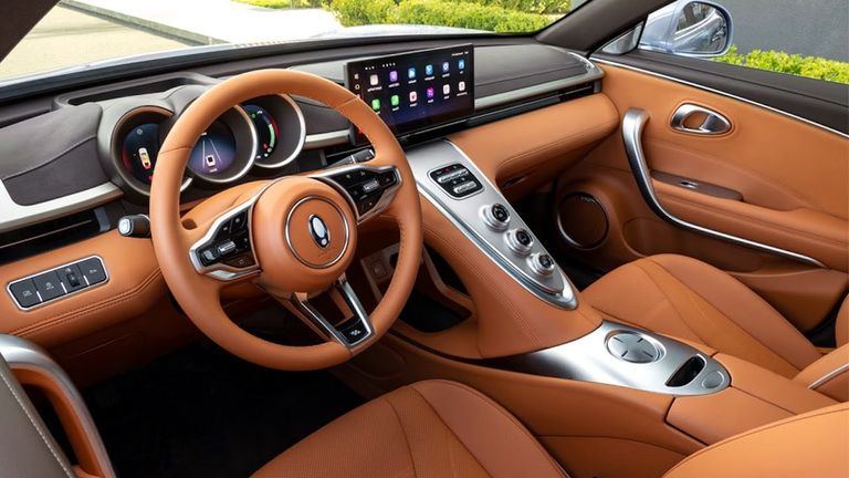 تصميم سيارة أورا 07 الكهربائية