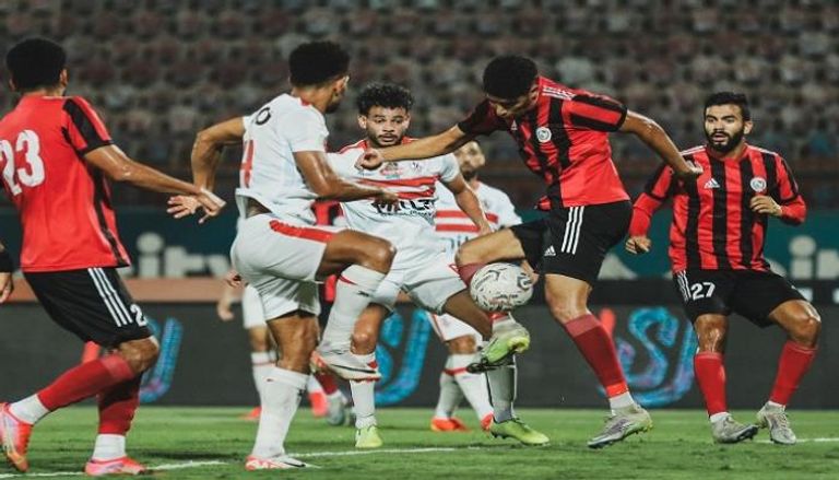 جانب من مباراة الداخلية والزمالك