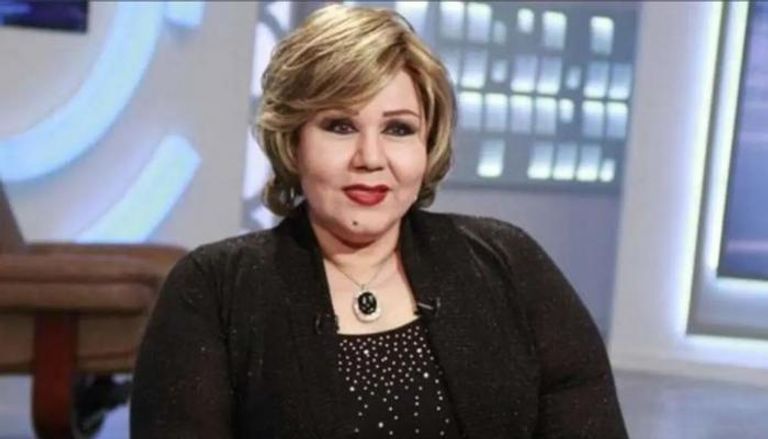 الفنانة هياتم 