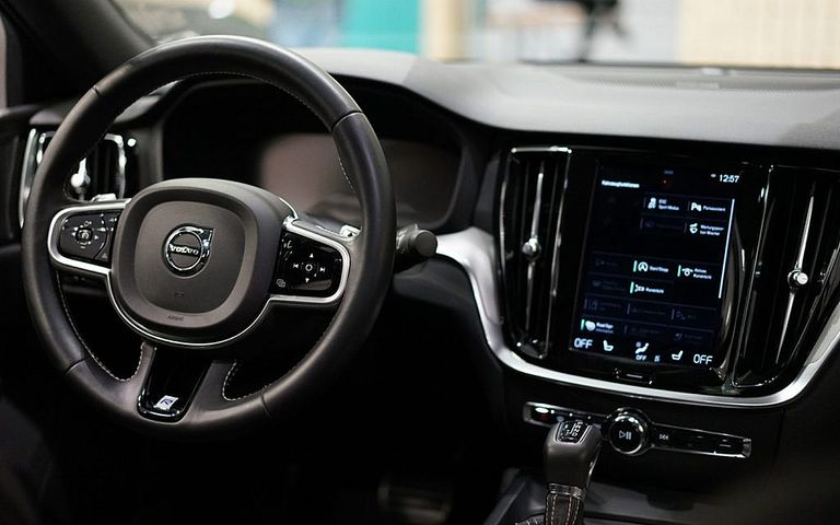 ماذا تفعل إذا تعطل مثبت السرعة في سيارتك؟