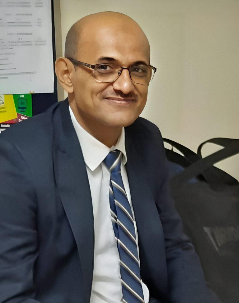 الدكتور عارف الحوشبي