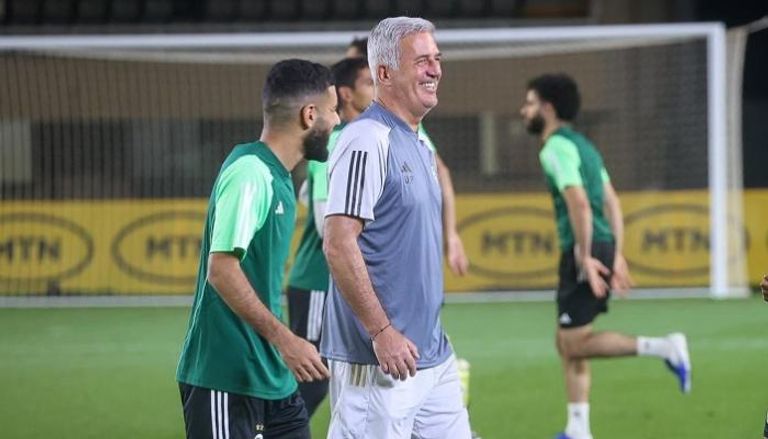 فلاديمير بيتكوفيتش مدرب منتخب الجزائر