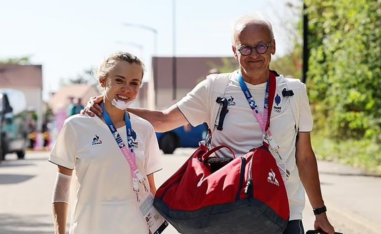 لوآنا ليكومت لوانا ليكومت