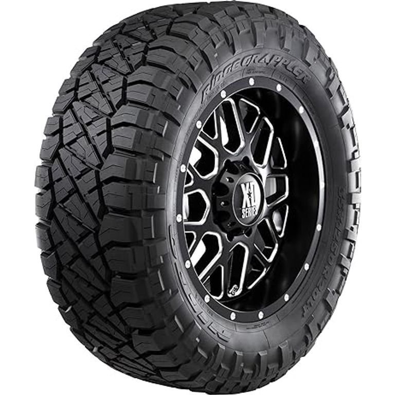 إطار Goodyear Fierce Attitude Mud Terrain Tire أحد أفضل إطارات دفع رباعي لكل المواسم أفضل إطارات سيارات الدفع الرباعي لجميع المواسم