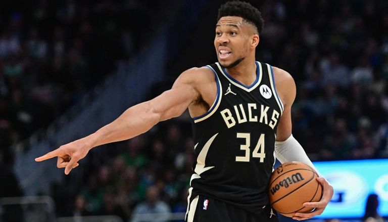 جيانيس أنتيتوكونمبو  لاعب الجولف جون رام