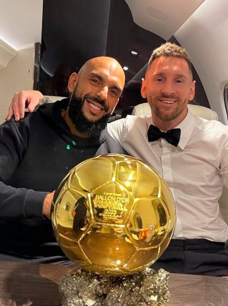 ياسين تشوكو وليونيل ميسي ليونيل ميسي وأنتونيلا روكوزو وياسين