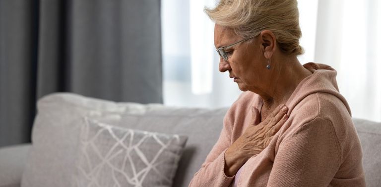 فحص مريض بسرطان الرئة